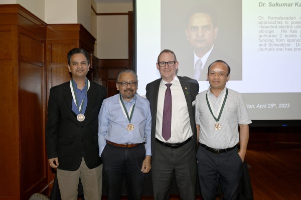 Sukumar Kamalasadan, Badrul Chowdhury, Dean Keynton, Wei Fan