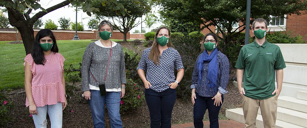 (L to R: Lab manager Neha Mittel, Cynthia Gibas, Jessica Schlueter, Mariya Munir and Kevin Lambirth)